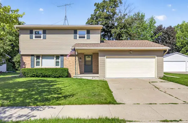 1235 S WESTHAVEN DRIVE, Oshkosh, WI 54904