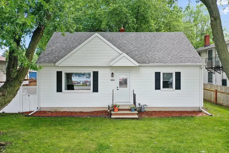 1643 W MASON STREET, Green Bay, WI 54303 - #3