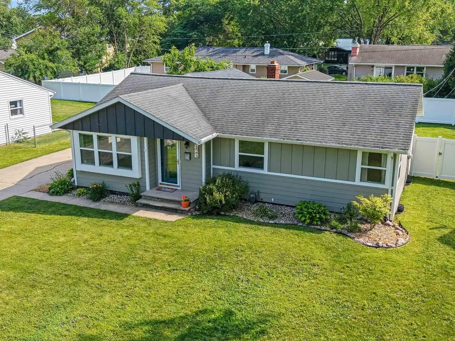 424 MEMORY COURT, Green Bay, WI 54301 - #3