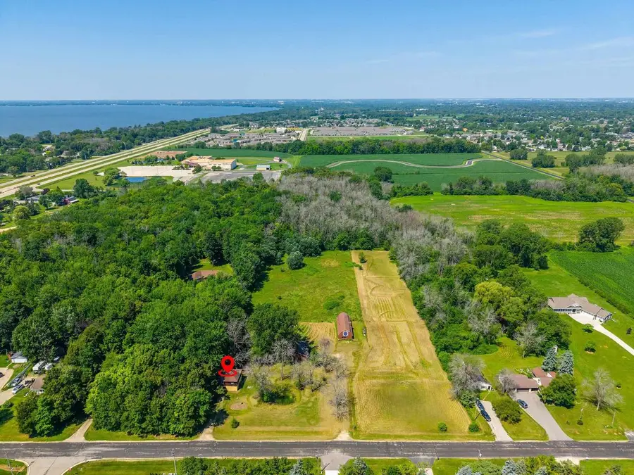 N8801 S COOP ROAD, Menasha, WI 54952 - #3