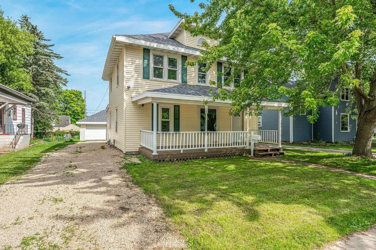 172 N MAIN STREET, Clintonville, WI 54929 - #1