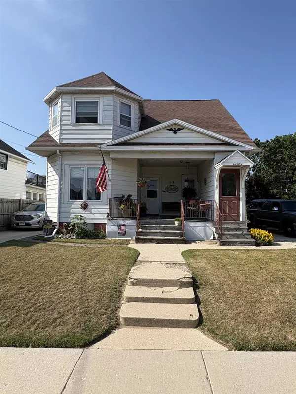 1618 20TH STREET, Two Rivers, WI 54241