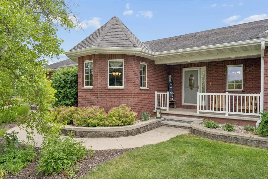 1 W CEDAR STREET, Hilbert, WI 54129 - #2