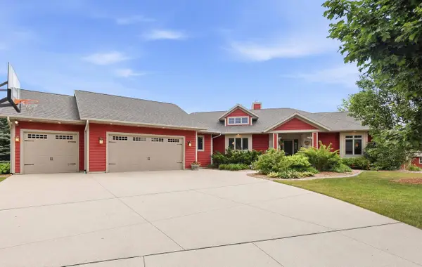 1518 CALUMET DRIVE, New Holstein, WI 53061