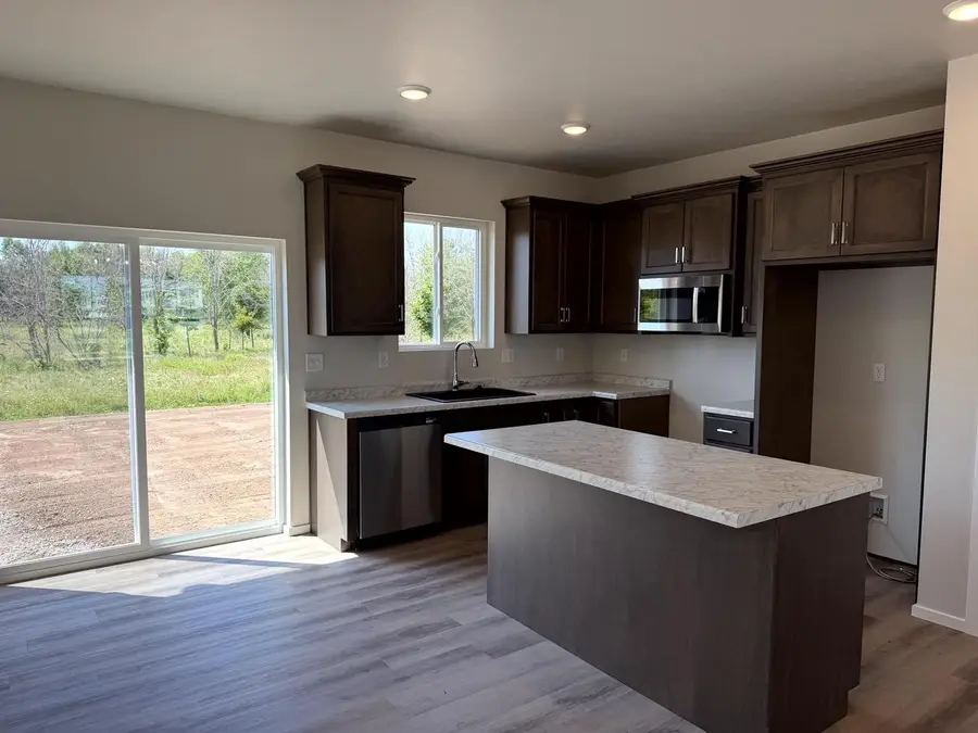 2205 GOLDEN GATE DRIVE, Appleton, WI 54913 - #3