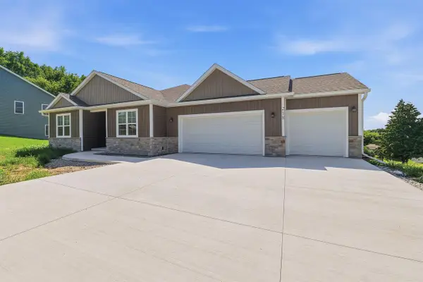 218 GLACIAL TERRACE, Ripon, WI 54971