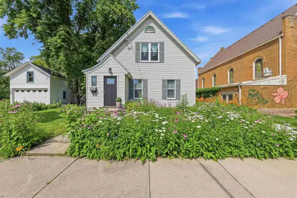 615 N BATEMAN STREET, Appleton, WI 54911