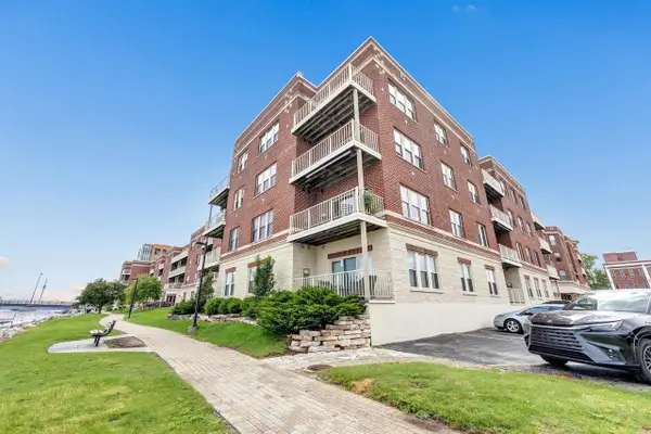 118 S WASHINGTON STREET  #304B, Green Bay, WI 54301