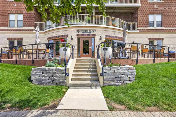 118 S WASHINGTON STREET  #326A, Green Bay, WI 54301