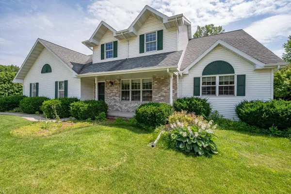 2501 LOPEZ LANE, Green Bay, WI 54311