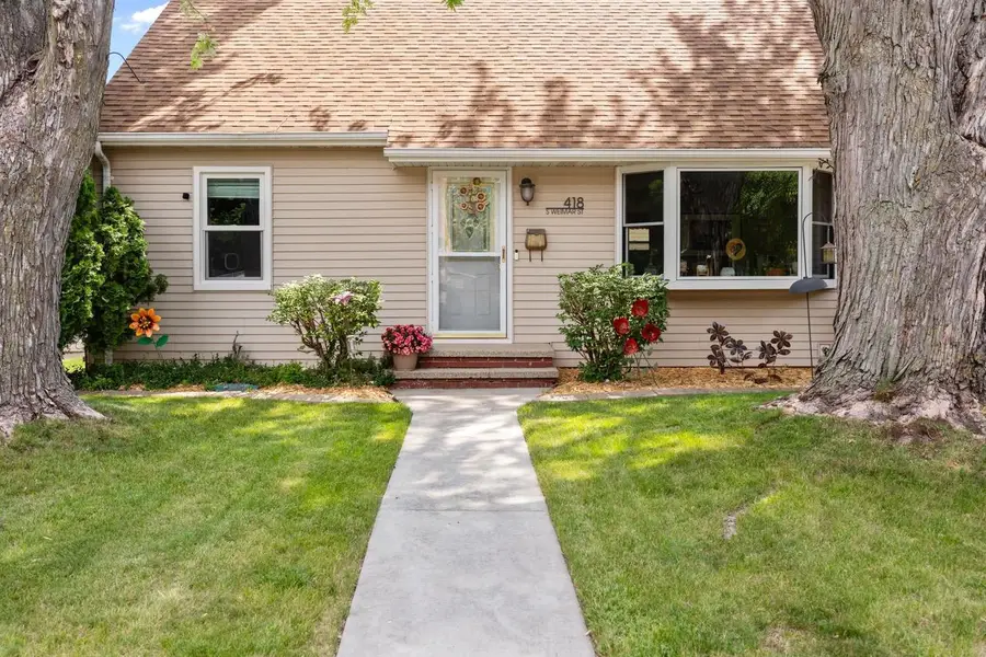 418 S WEIMAR STREET, Appleton, WI 54915 - #2