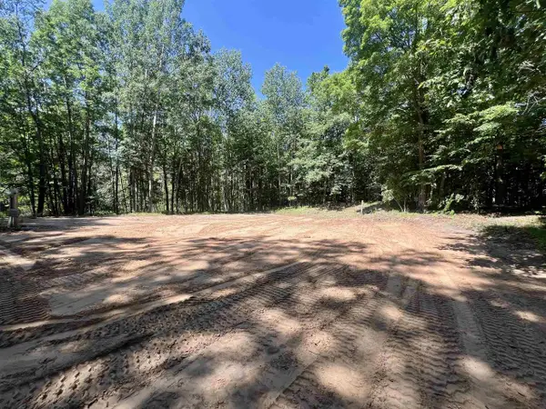 N1601 ZIMMERMANS LANE, Menominee, MI 49858