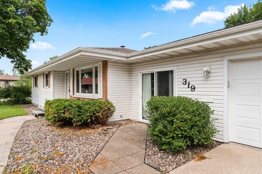 319 HARRIET STREET, Kimberly, WI 54136 - #2