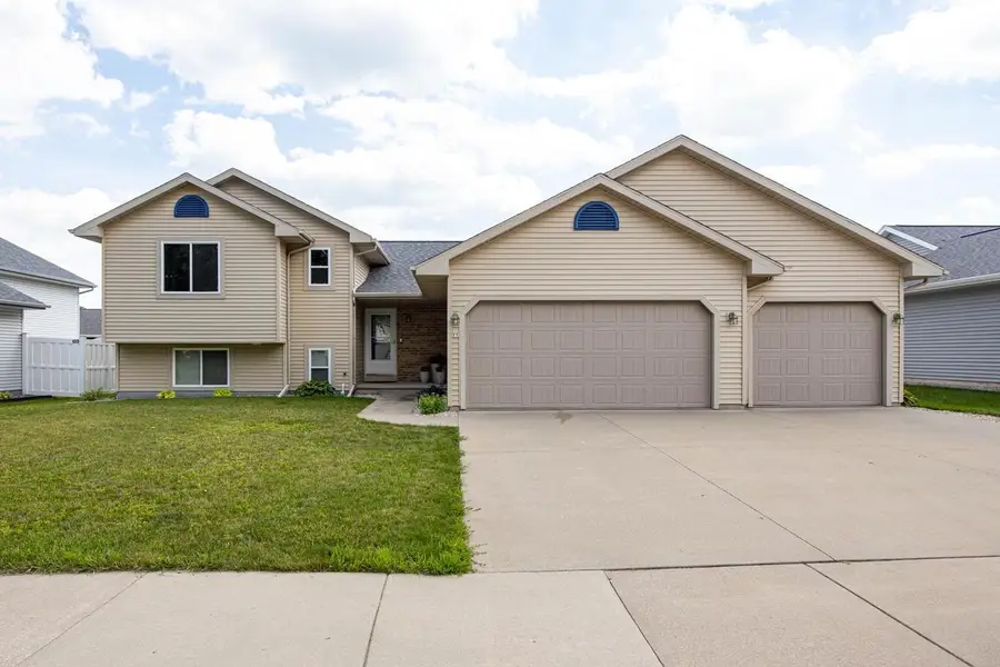 75 JACOB AVENUE, Oshkosh, WI 54902 - #2