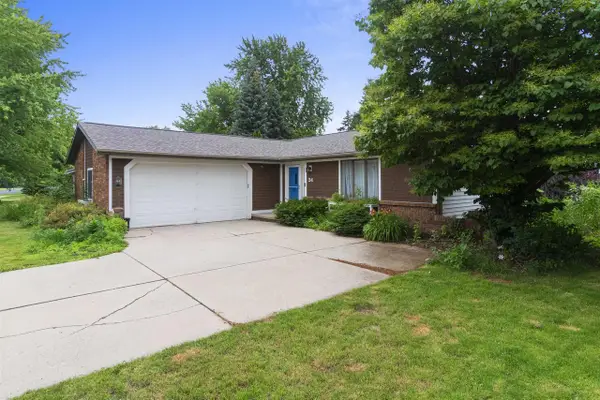 24 GREVES COURT, Appleton, WI 54914