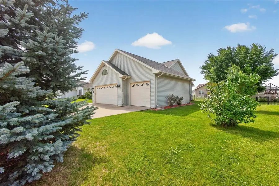 810 KILLARNY TRAIL, De Pere, WI 54115 - #2