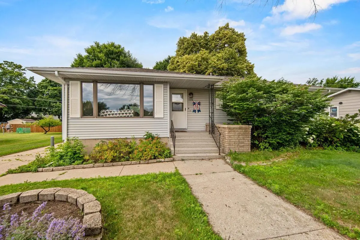 1106 OWENA STREET, Marinette, WI 54143 - #1