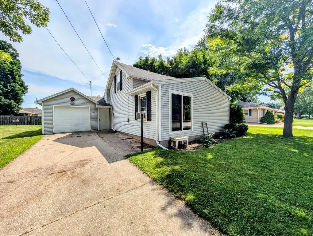 725 MAIN STREET, Wrightstown, WI 54180 - #1