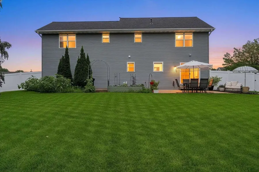 2088 W HIGGINS, De Pere, WI 54115 - #2