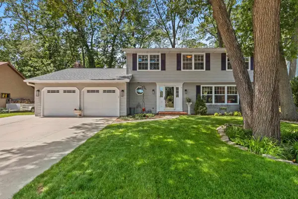 2026 CANDLE WAY, Green Bay, WI 54304
