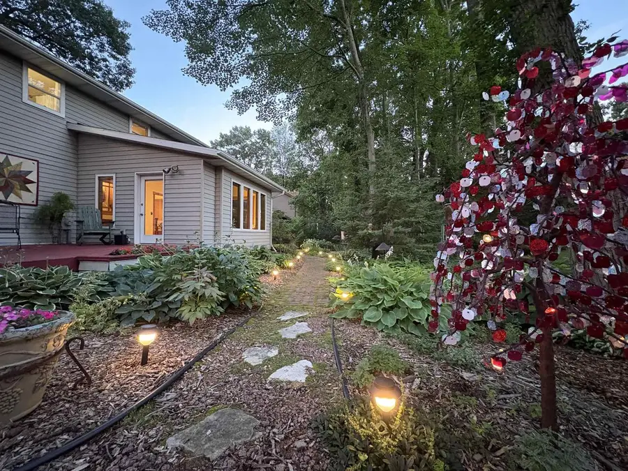2026 CANDLE WAY, Green Bay, WI 54304 - #3