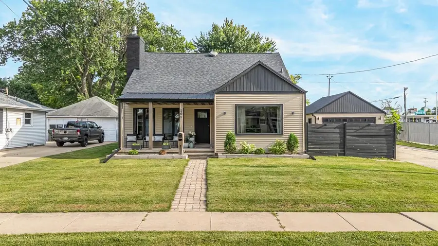 209 E 17TH STREET, Kaukauna, WI 54130 - #2