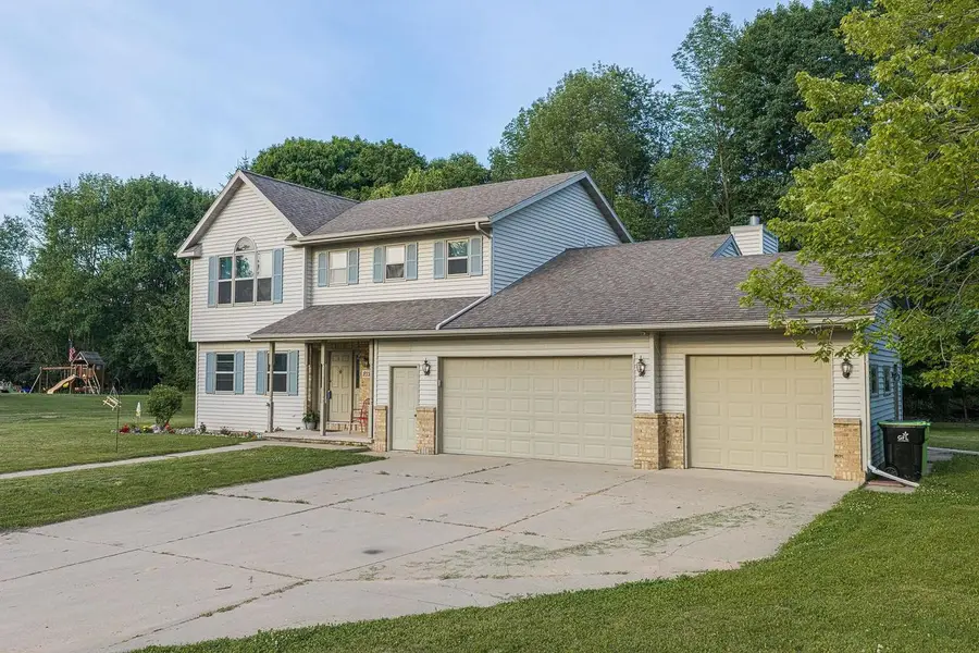 212 S BIRCH AVENUE, Gillett, WI 54124 - #2