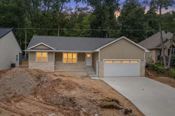 2480 BRENNER PLACE, Green Bay, WI 54301