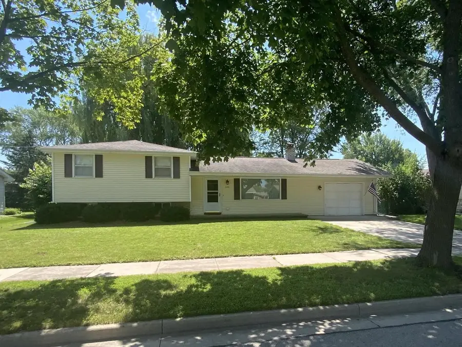 1129 ALVA STREET, Menasha, WI 54952 - #2