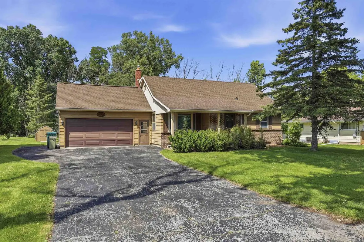 5400 LONG COURT, Appleton, WI 54914 - #1