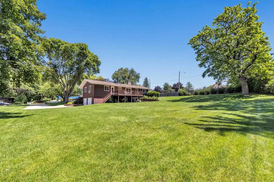 101 ROSELAWN BOULEVARD, Green Bay, WI 54301 - #3
