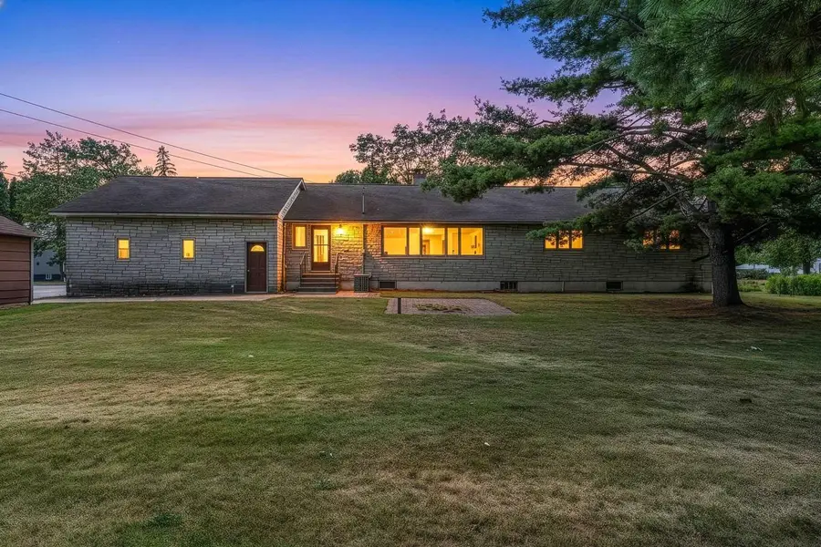357 JEFFERSON STREET, Oconto, WI 54153 - #2