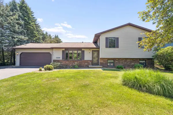 4085 LEONARD POINT ROAD, Oshkosh, WI 54904
