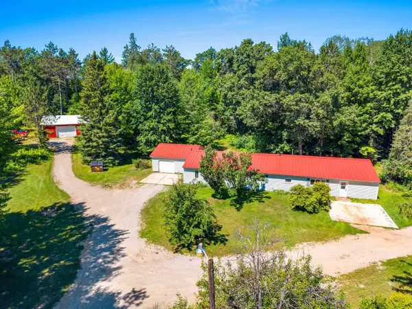 W10465 LESKOVEC LANE, Crivitz, WI 54114