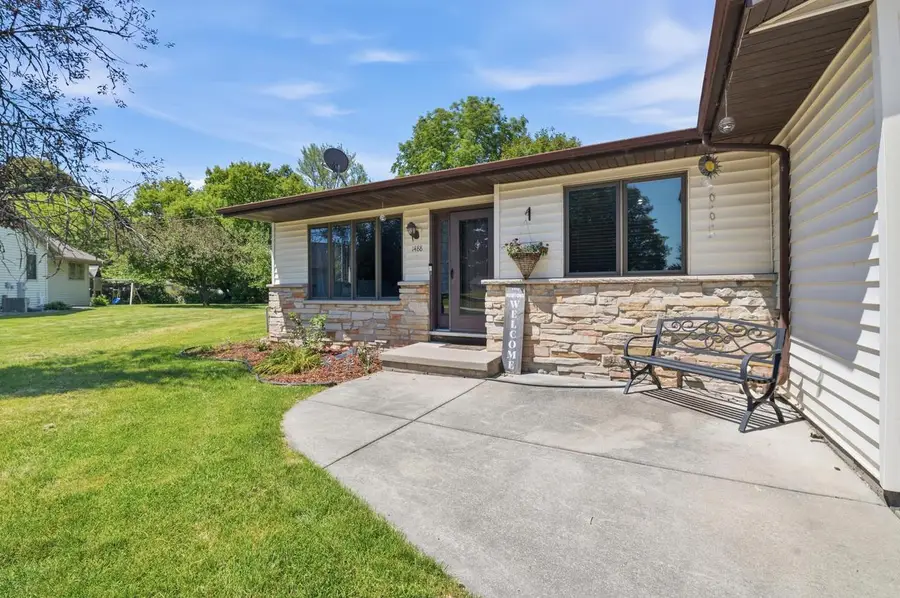 1488 DIVISION CIRCLE, Green Bay, WI 54303 - #2