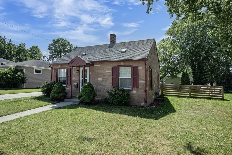 809 MONROE STREET, Little Chute, WI 54140 - #2