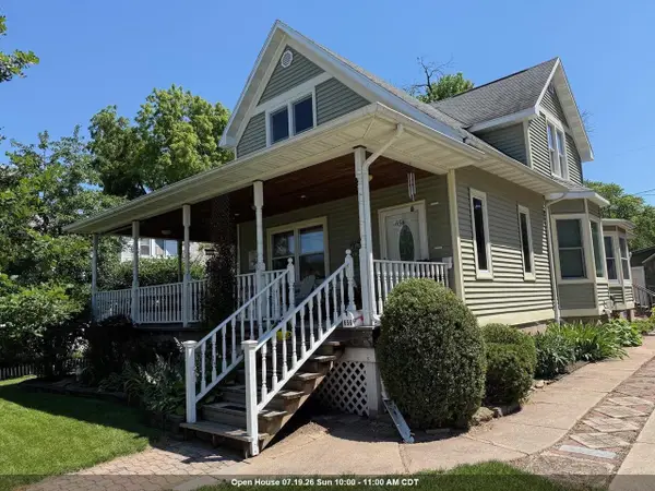 656 OAK STREET, Neenah, WI 54956