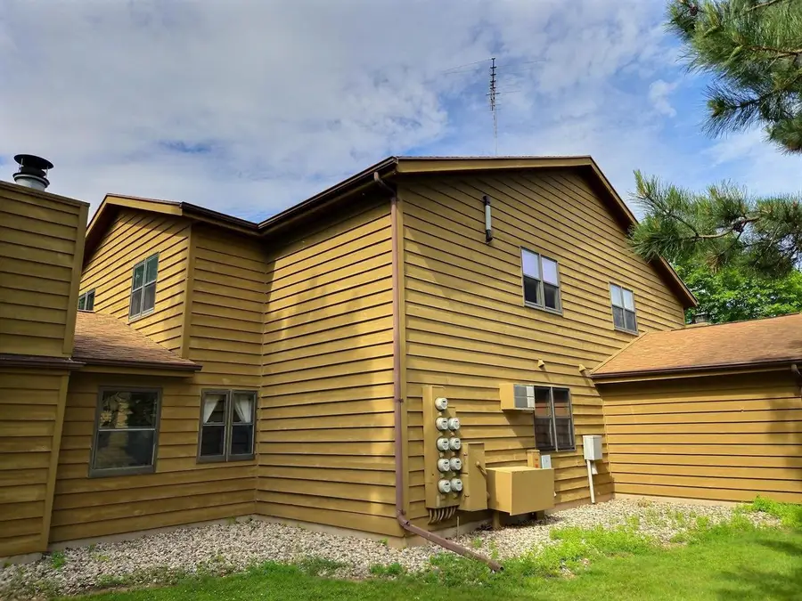 940 BABCOCK #95 STREET, Neenah, WI 54956 - #2