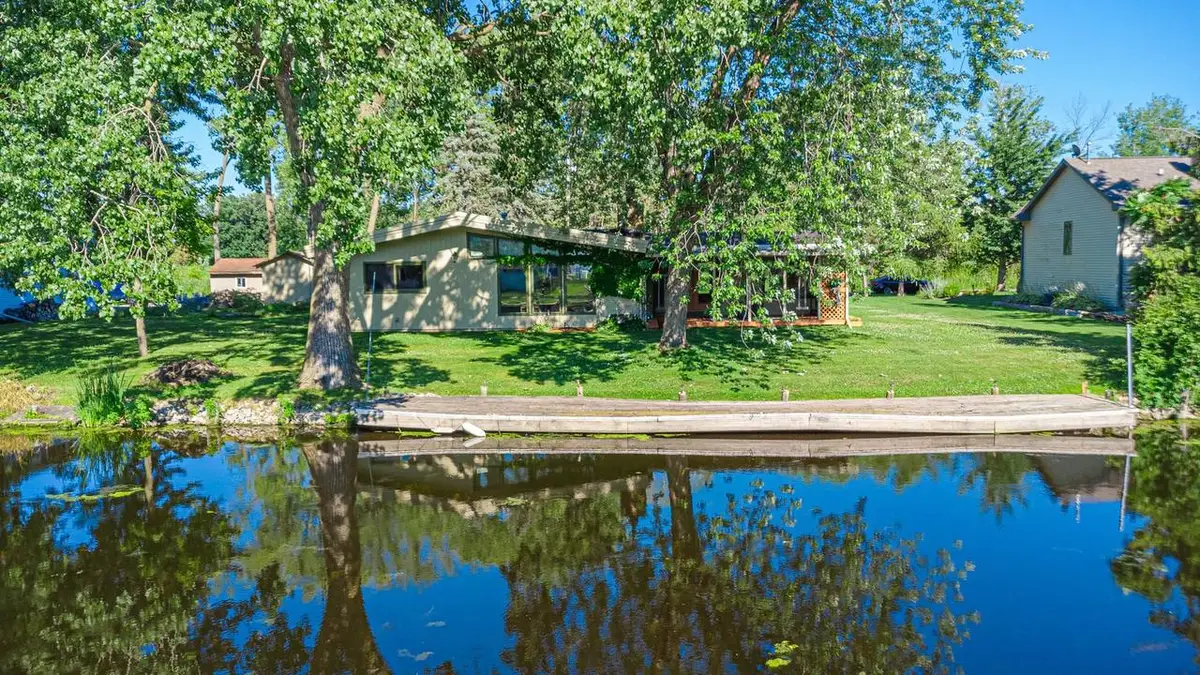 6777 OLEN TRAIL, Winneconne, WI 54986 - #1