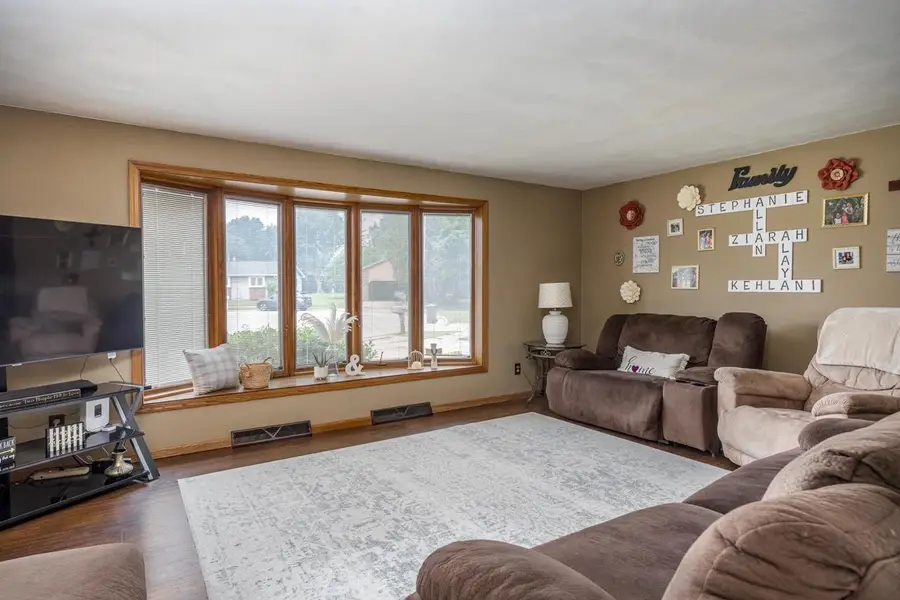 1006 WOODLAND COURT, Kaukauna, WI 54130 - #2