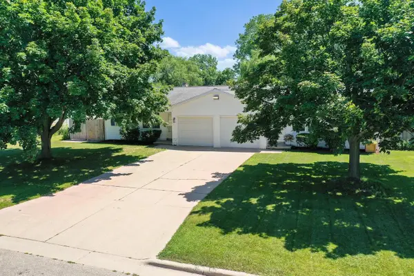 3641 EAST RIVER DRIVE, Green Bay, WI 54301