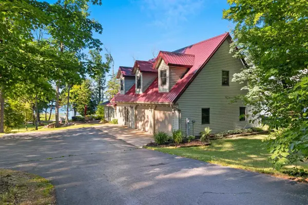 8995 N WHITE POTATO LAKE ROAD, Pound, WI 54161