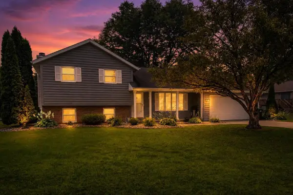 3123 W HIAWATHA DRIVE, Appleton, WI 54914