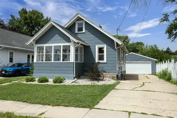 507 ELM STREET, Neenah, WI 54956