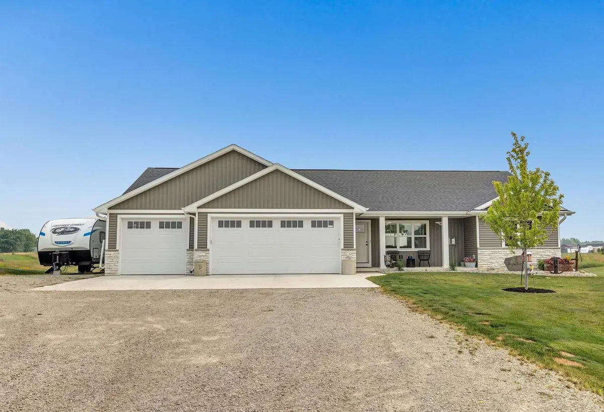 7542 HIGHLAND MEADOW COURT, Pulaski, WI 54162 - #1