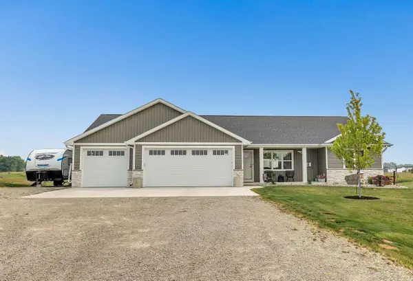 7542 HIGHLAND MEADOW COURT, Pulaski, WI 54162