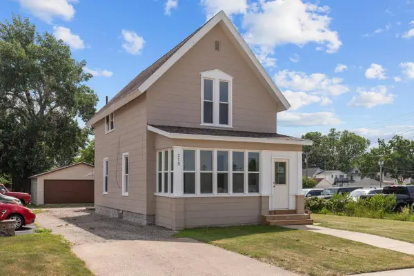 275 S MADISON STREET, Waupun, WI 53963