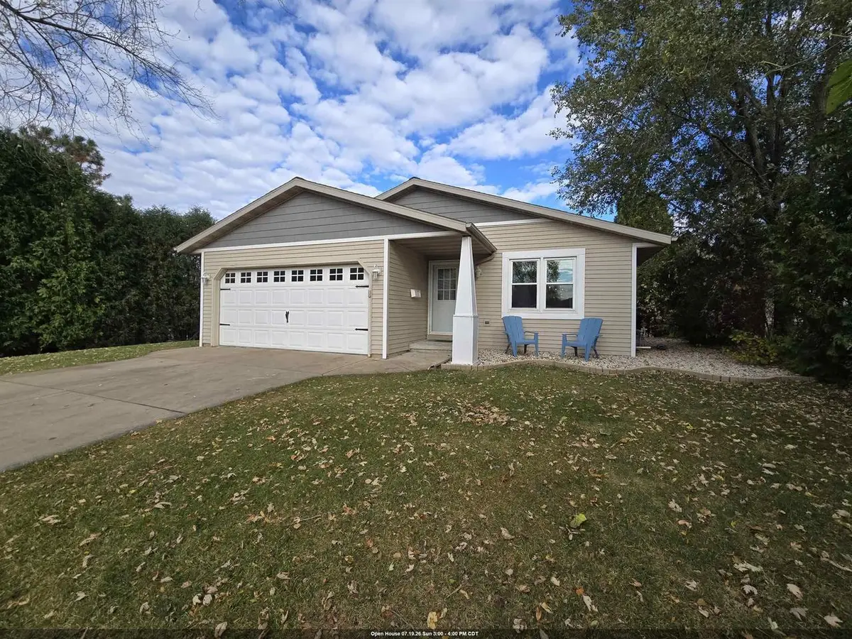 638 BUTLER STREET, De Pere, WI 54115 - #1
