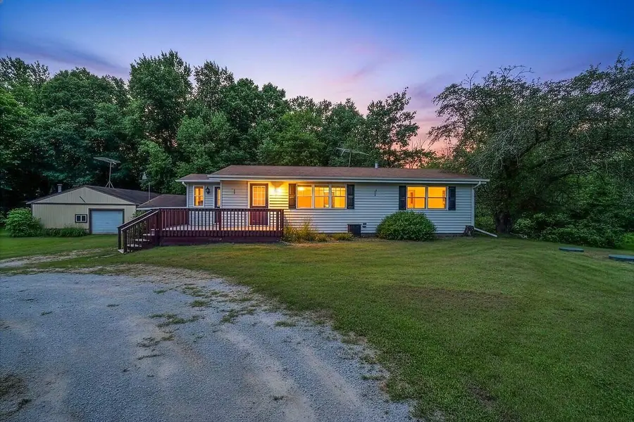 W11639 W TOWN HALL ROAD, Gresham, WI 54128 - #2