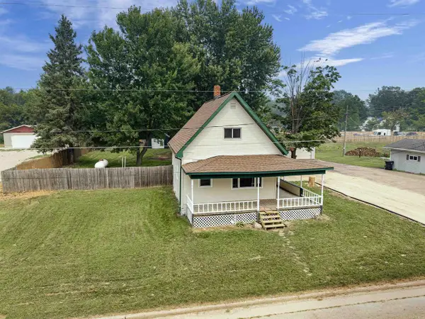 N4810 COUNTY ROAD B, New London, WI 54916